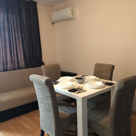 Palace De Luxe Apartments Pomorie Luaran gambar
