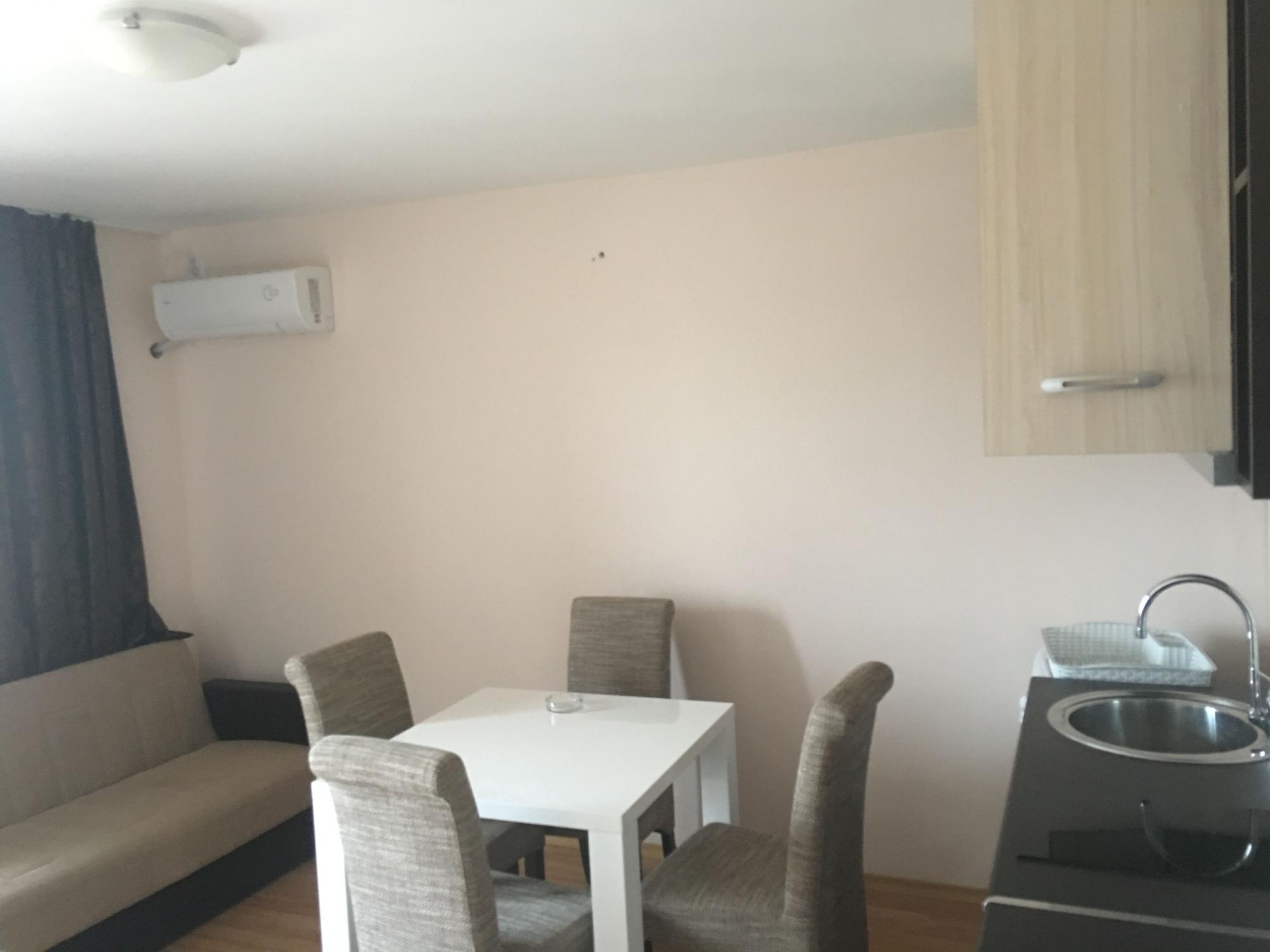 Palace De Luxe Apartments Pomorie Luaran gambar