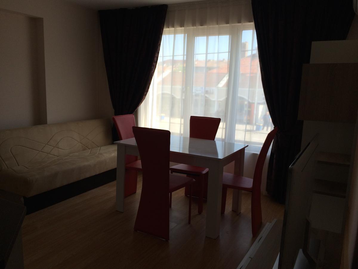 Palace De Luxe Apartments Pomorie Luaran gambar