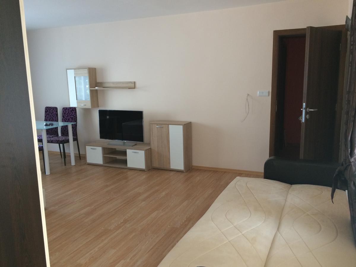 Palace De Luxe Apartments Pomorie Luaran gambar