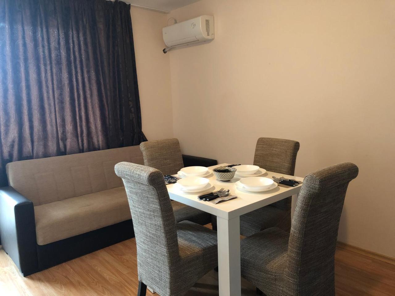 Palace De Luxe Apartments Pomorie Luaran gambar